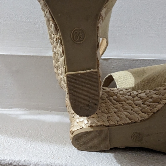 Slingback Espadrilles - Picture 3 of 7